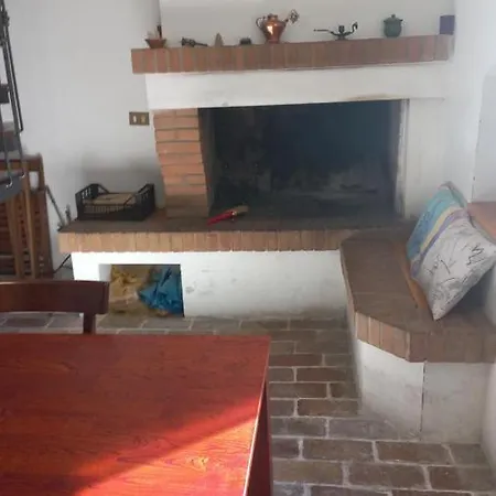 Casa Del Maestro 酒店 卡斯特尔迪拉马